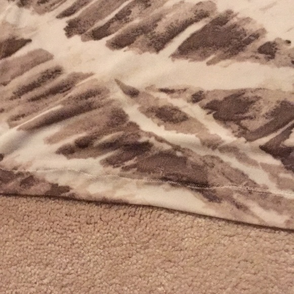 3 tanks + 1 BONUS Chico’s tank! - Picture 6 of 7